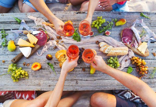 What to Pack for a Summer Picnic